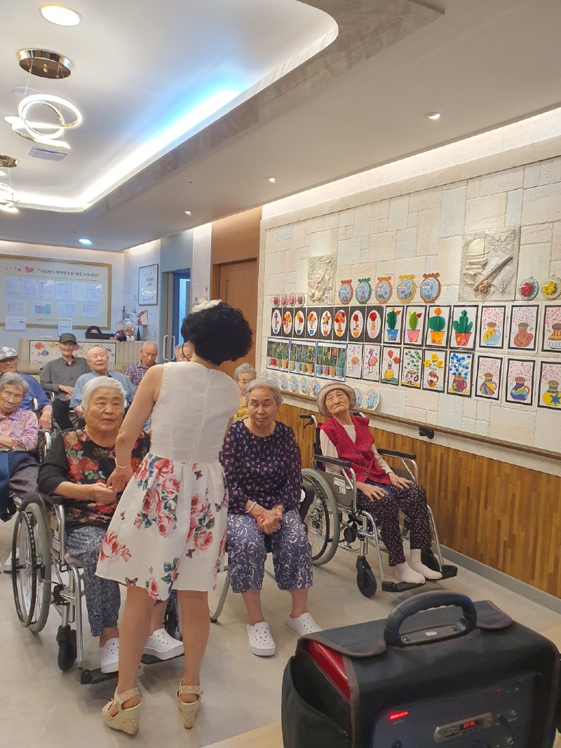 KakaoTalk_20250811_150439616_08.jpg