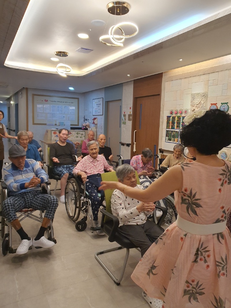 KakaoTalk_20250922_144812335_01.jpg