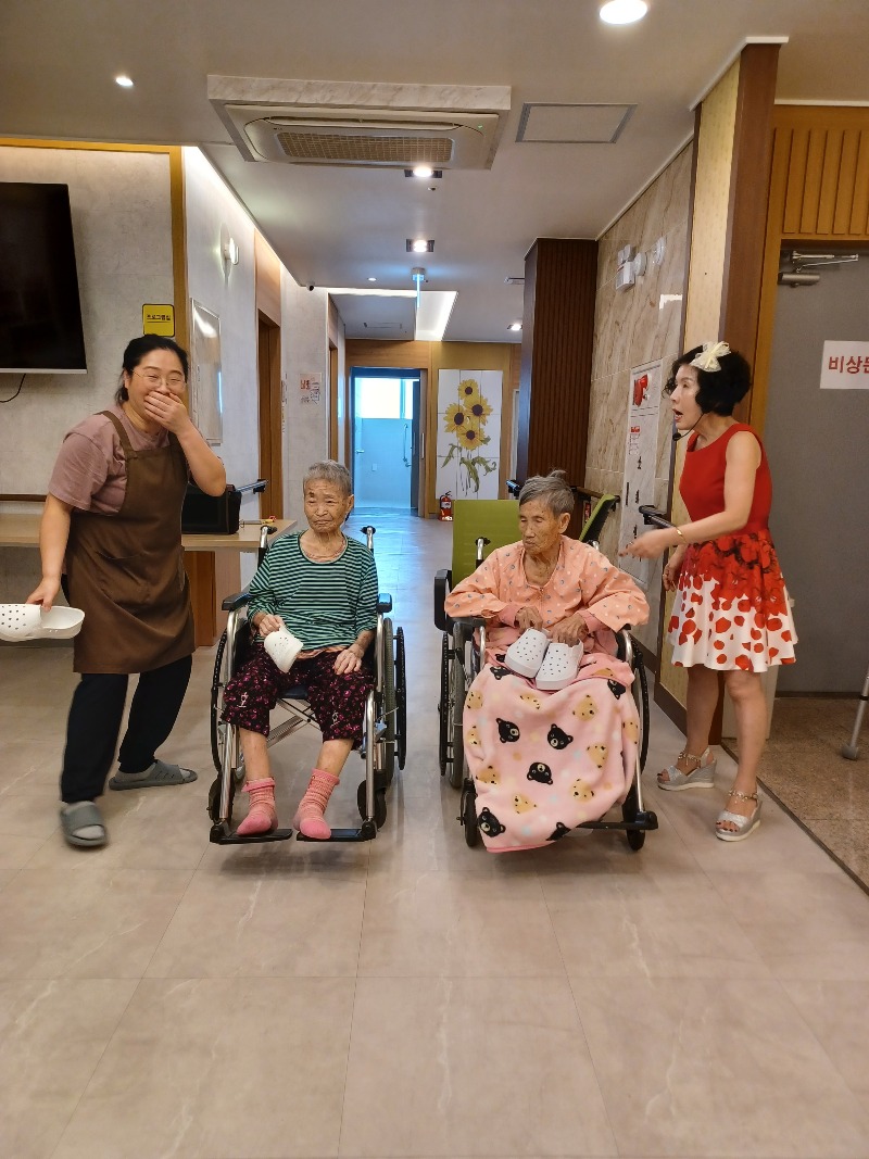 KakaoTalk_20251004_143514206_09.jpg