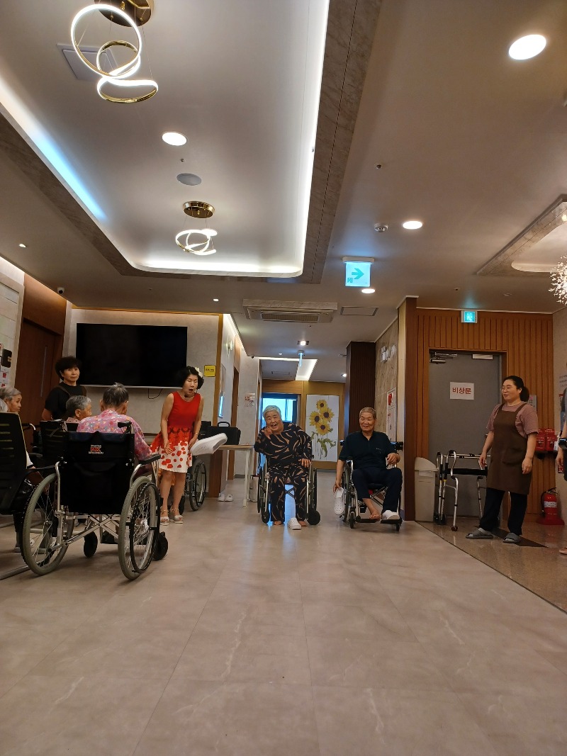 KakaoTalk_20251004_143514206_11.jpg