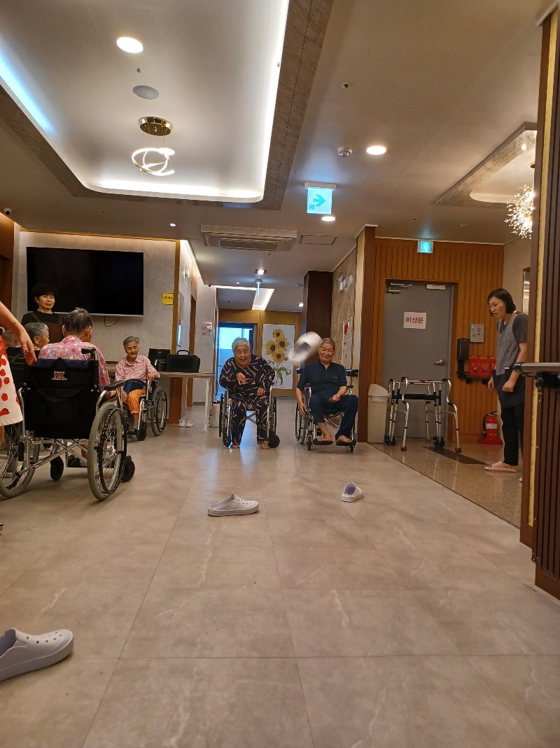KakaoTalk_20251004_143514206_12.jpg