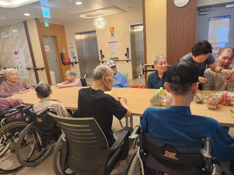 KakaoTalk_20251017_121537031_03.jpg
