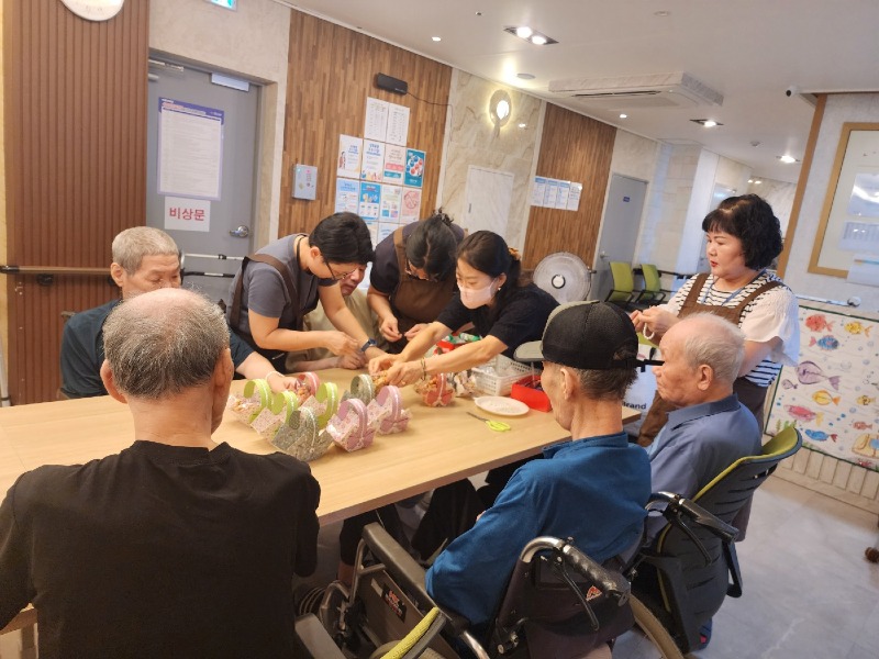 KakaoTalk_20251017_121537031_04.jpg
