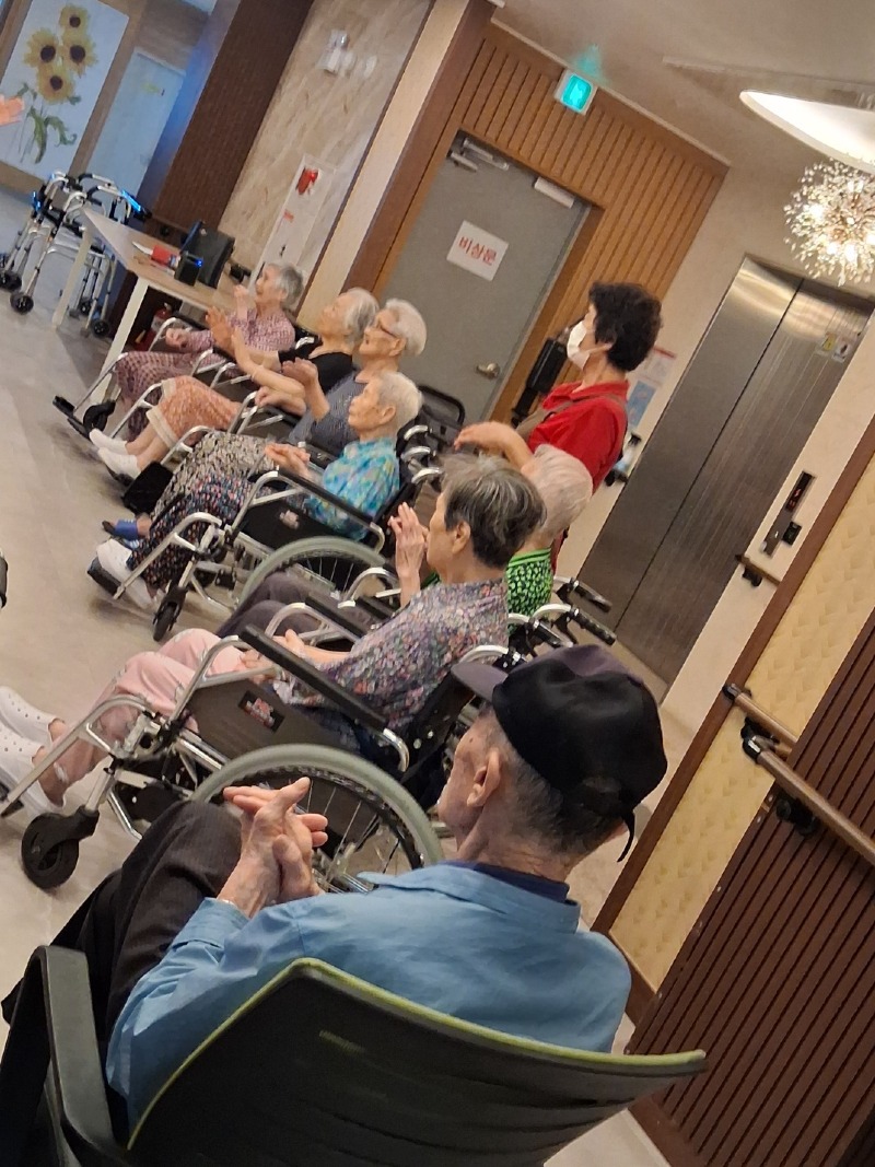 KakaoTalk_20260928_145821227_07.jpg