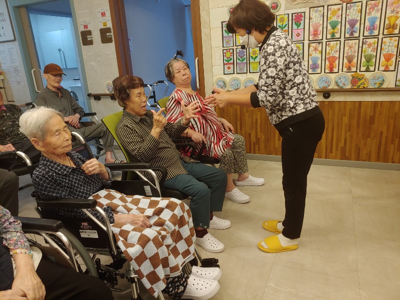KakaoTalk_20261014_154552548_06.jpg